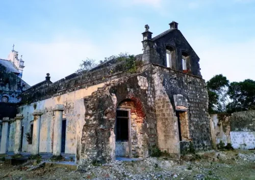Ruins of a Dutch church in the island of Kayts, Jaffna
